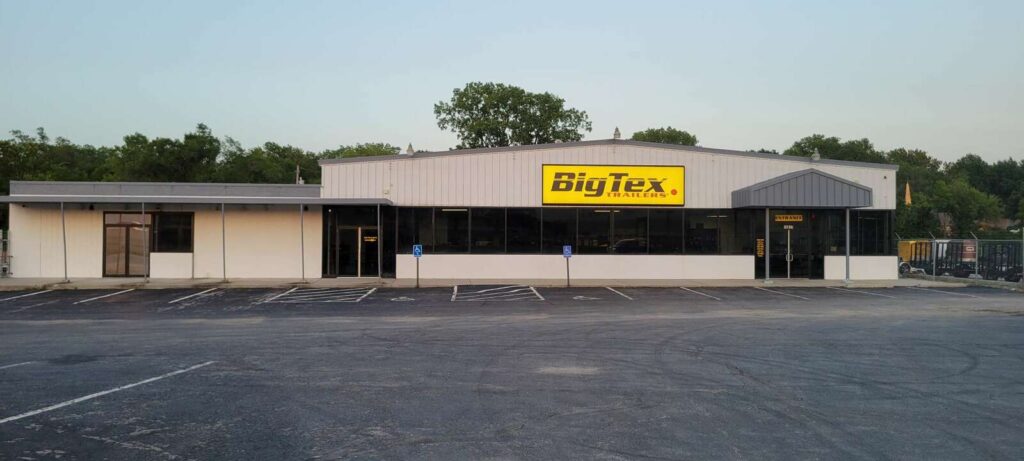 Big Tex Trailer World Grandview, MO Storefront
